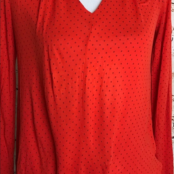 B-2#32old navy top - Picture 2 of 5